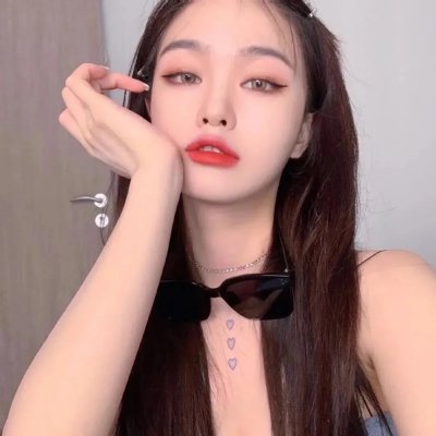 陆总别傲了，简小姐和顾总订婚了