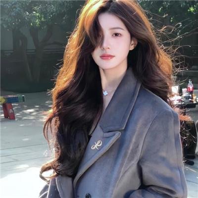 前任之亢龙有悔（分手后，女友抱着大腿求复合）